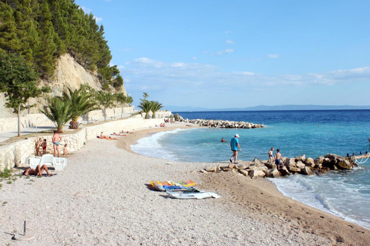 Apartments With A Parking Space Brela, Makarska - 11552 ภายนอก รูปภาพ