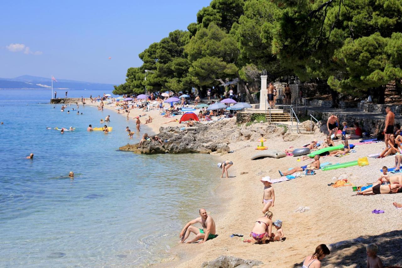 Apartments With A Parking Space Brela, Makarska - 11552 ภายนอก รูปภาพ