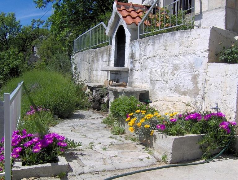 Apartments With A Parking Space Brela, Makarska - 11552 ภายนอก รูปภาพ