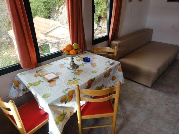 Apartments With A Parking Space Brela, Makarska - 11552 ห้อง รูปภาพ